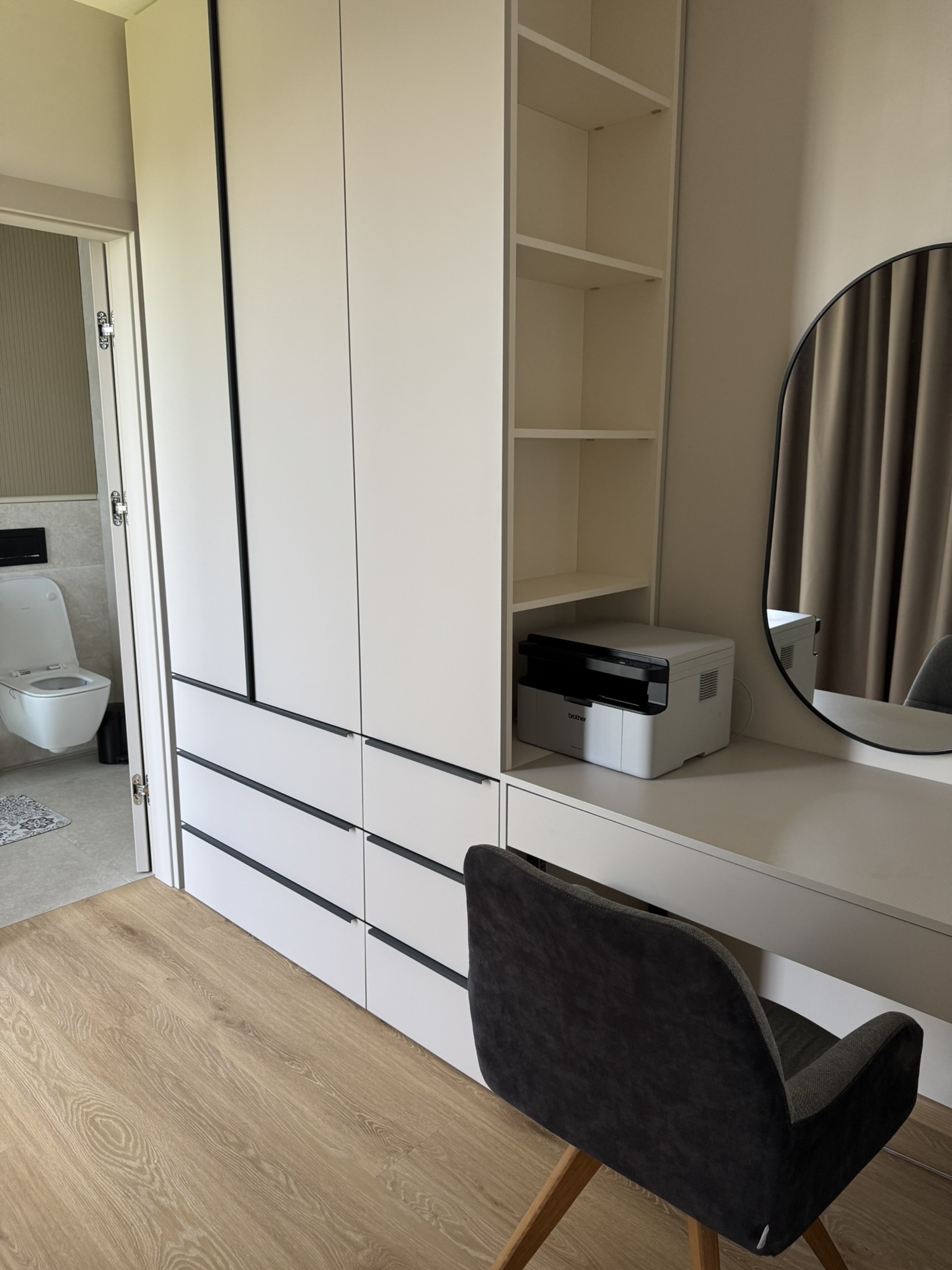 Second bathroom in House 56, River Park Sofia